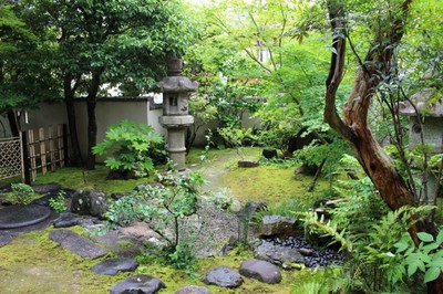 嵐山初の本格的紅茶専門店